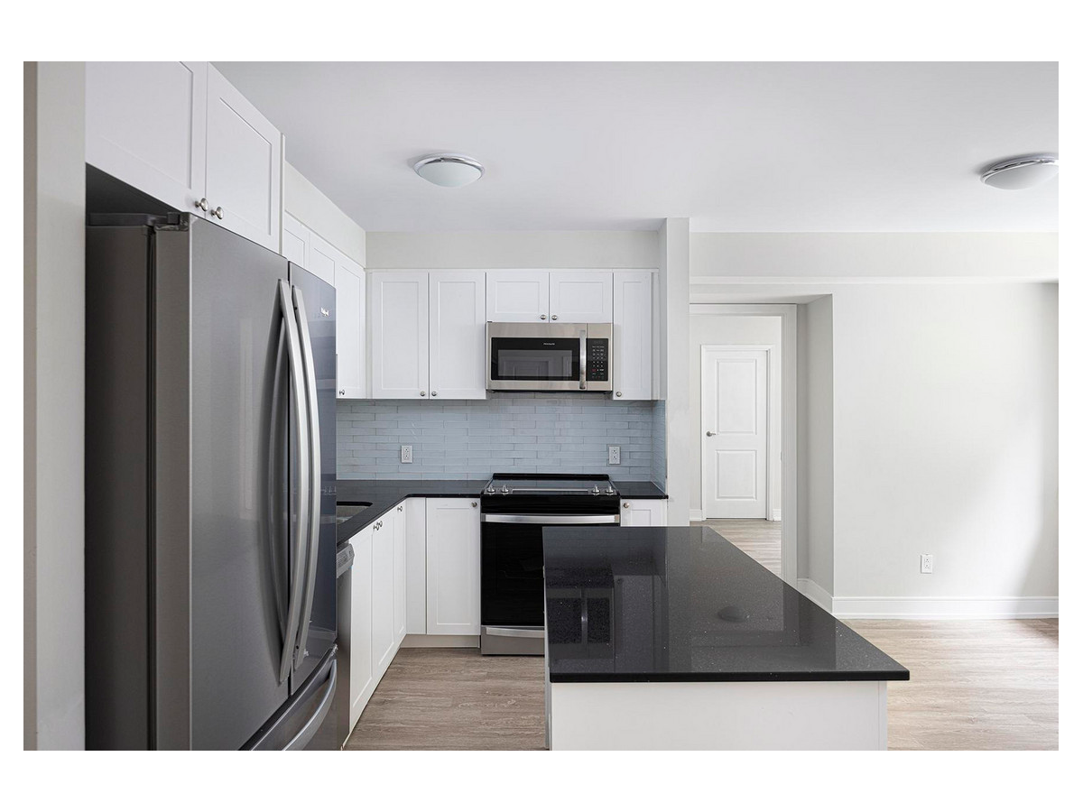 65 Hillside Dr. - Photo 4