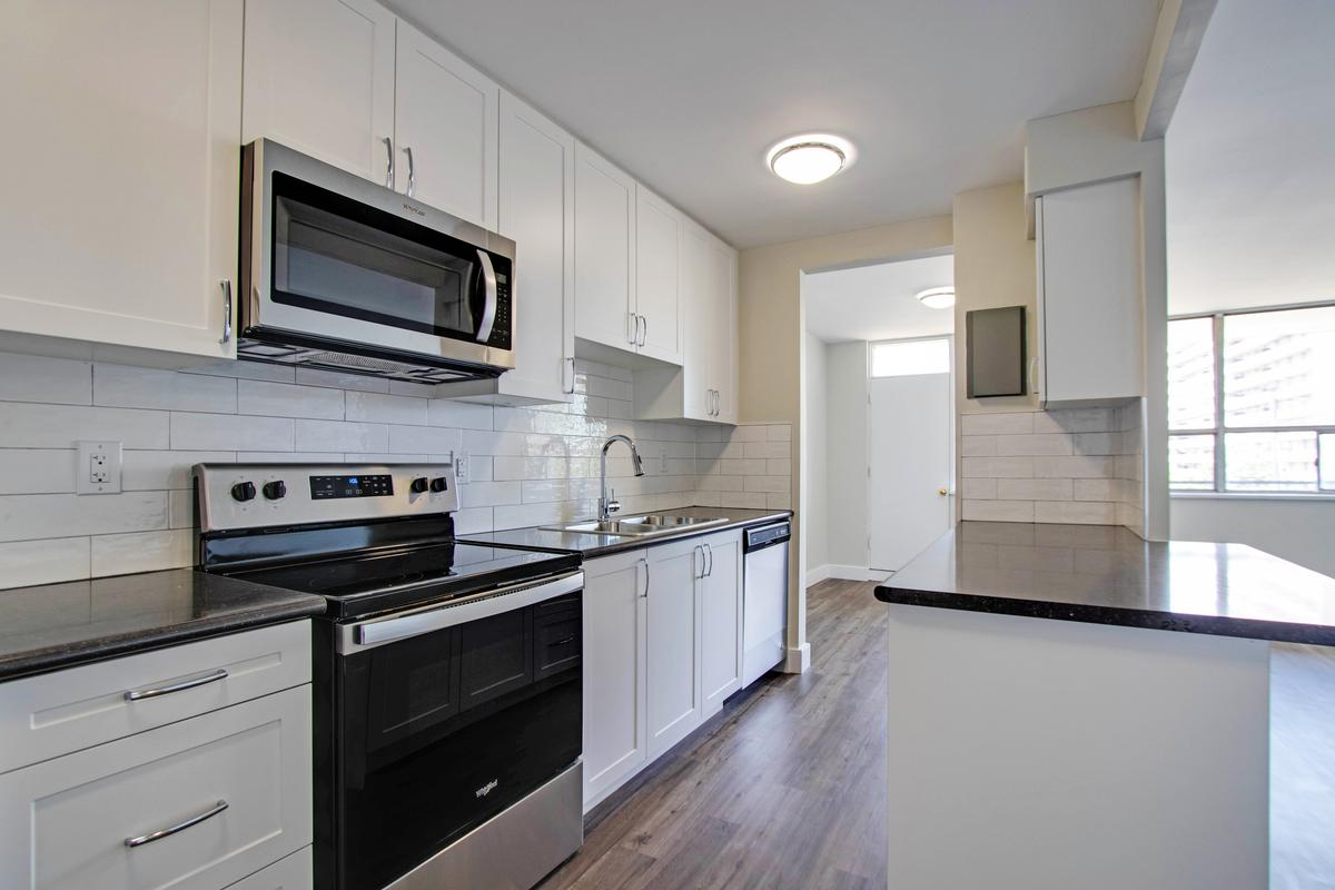 4500 Jane St. - Photo 8