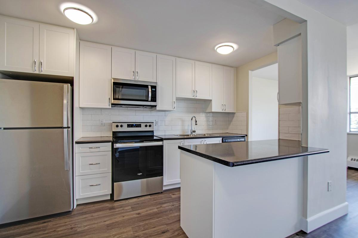 4500 Jane St. - Photo 11