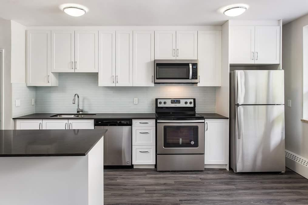 2893 & 2897 St. Clair Ave. E - Photo 4