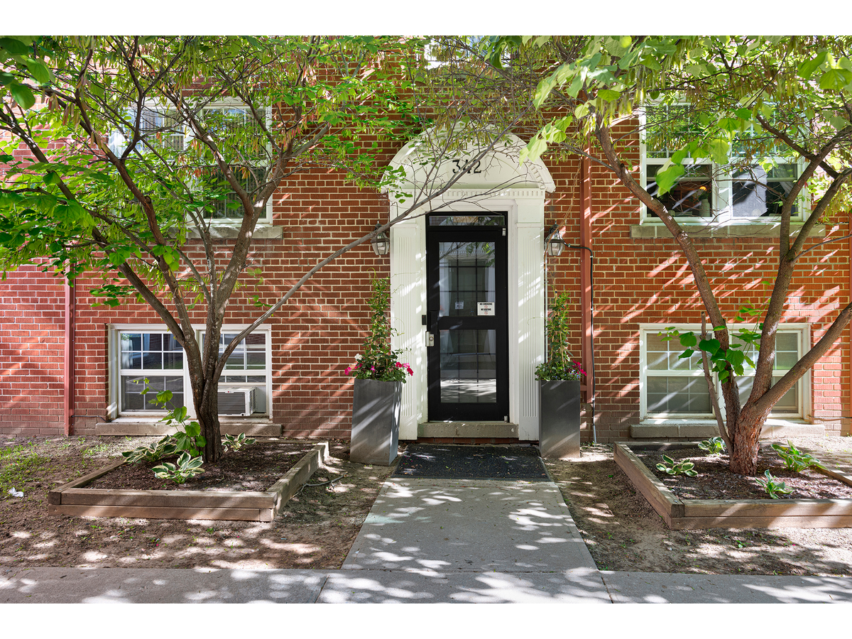 338-342 Donlands Ave. - Photo 11