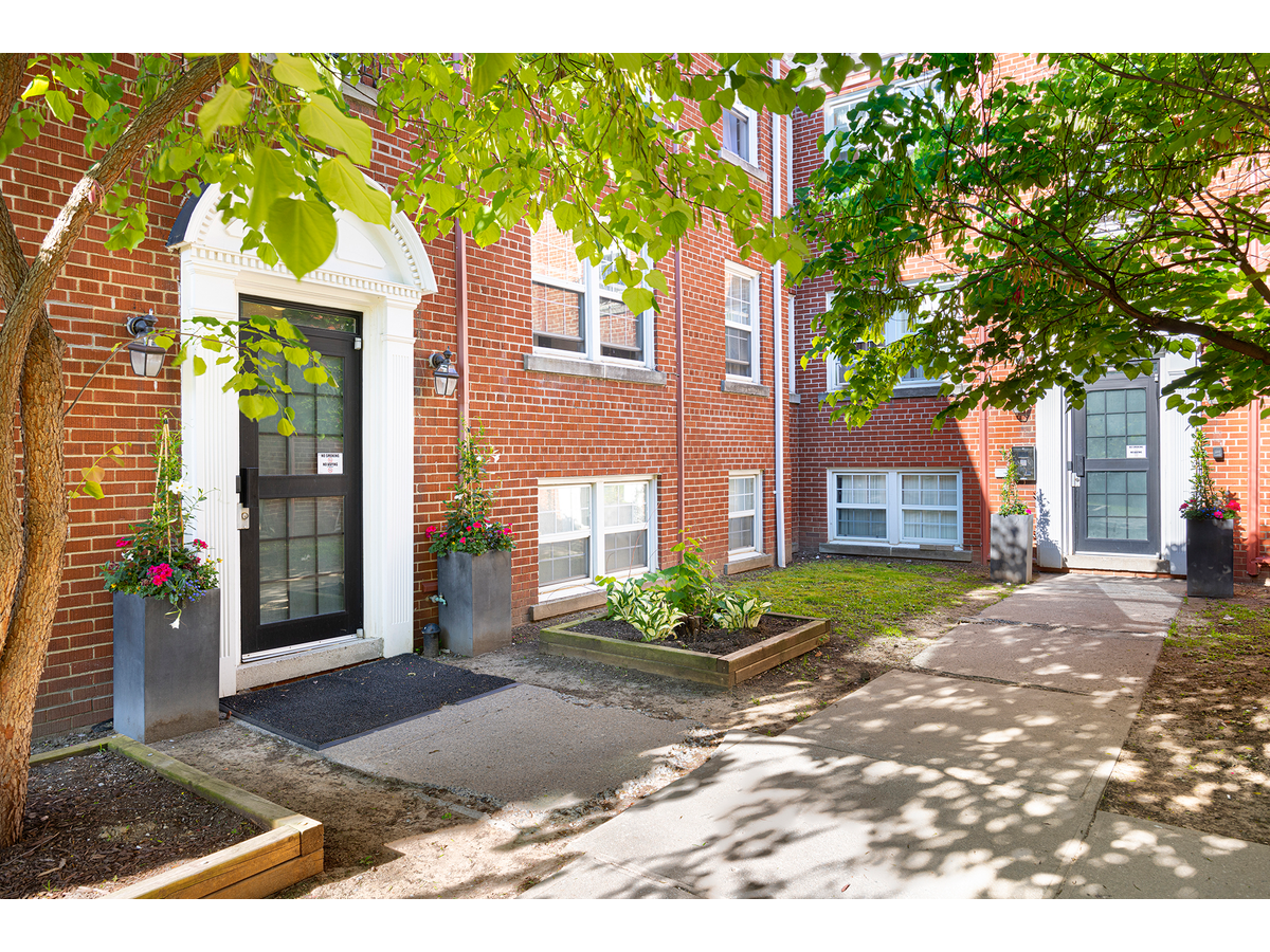 338-342 Donlands Ave. - Photo 15