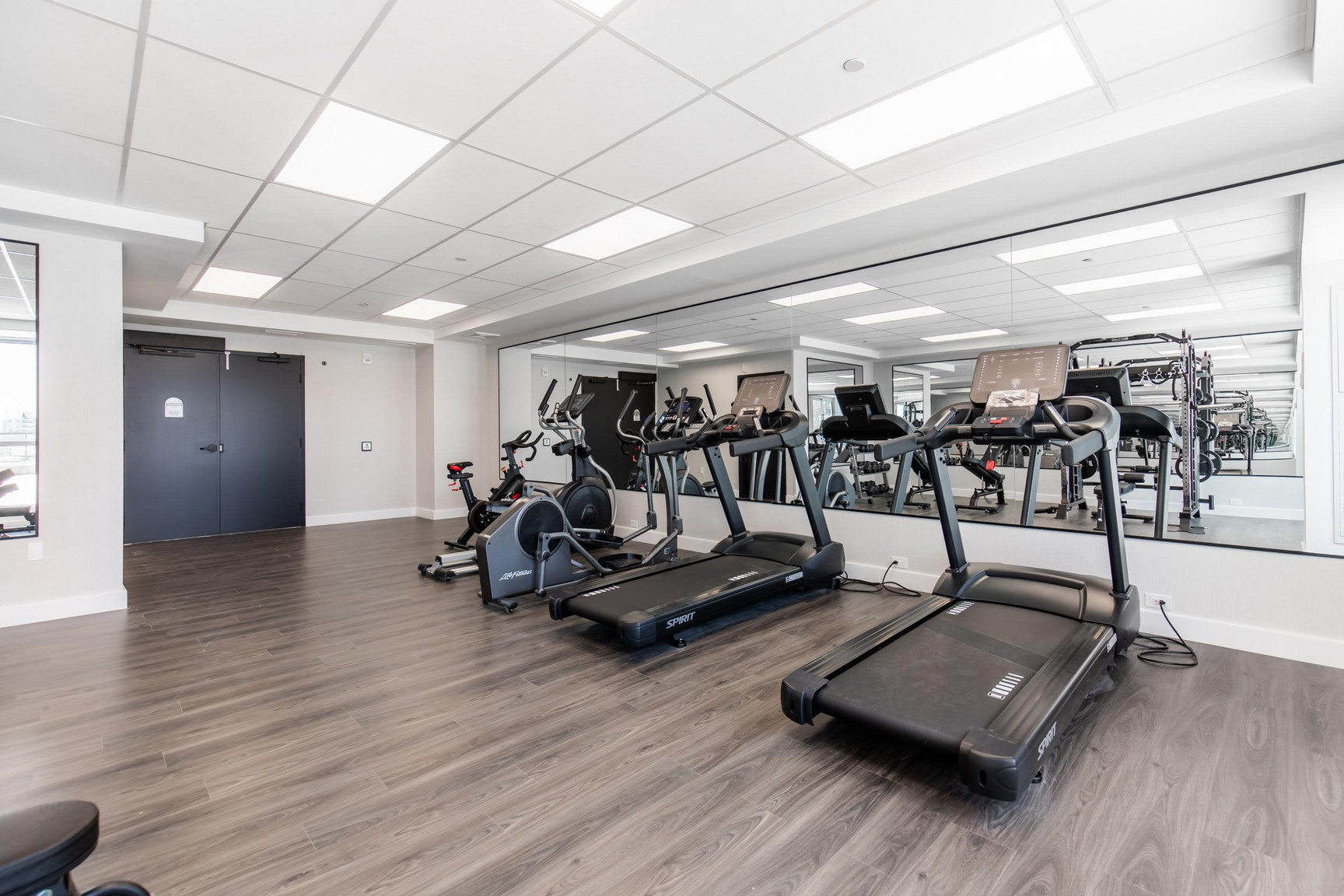 870 Queenston Road