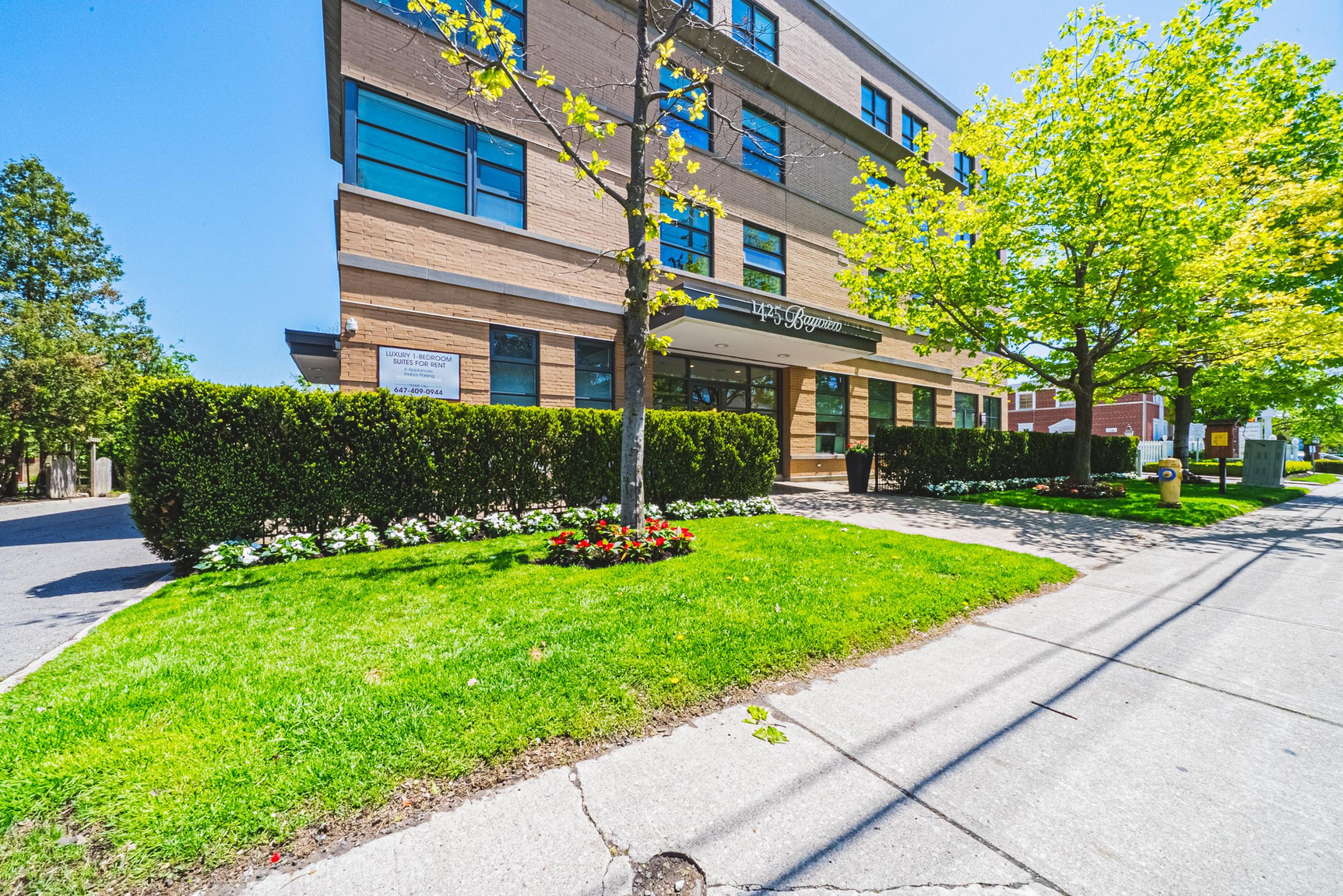 1425 Bayview Ave.
