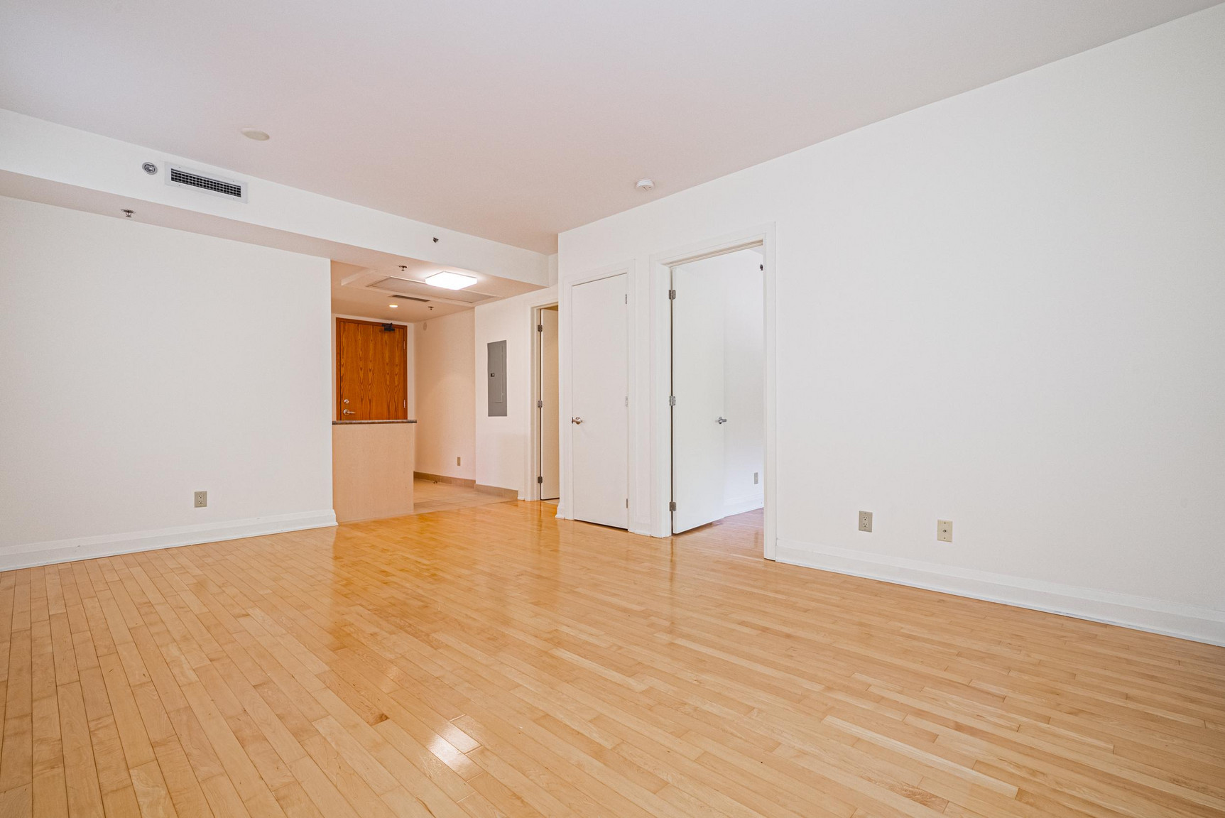 1425 Bayview Ave.