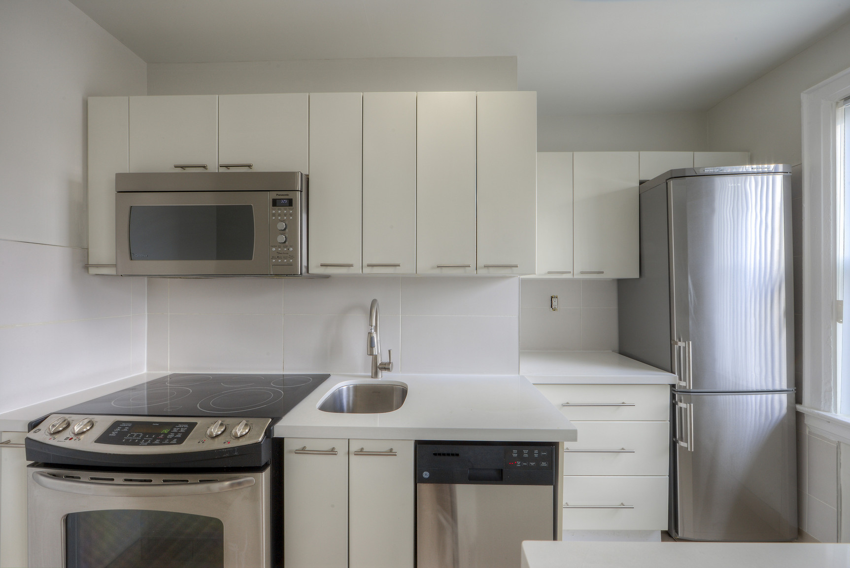 778 Broadview Avenue - Photo 14