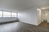370 Ridelle Ave.