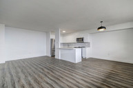 370 Ridelle Ave.