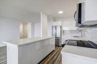 370 Ridelle Ave.