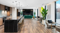 291 Queens Ave.