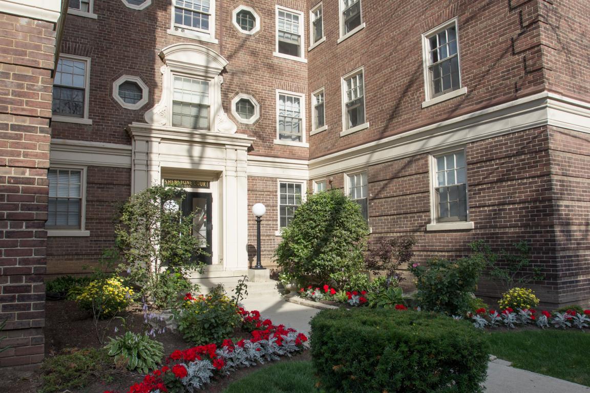 555 Russell Hill Rd. apartments for rent Greenwin