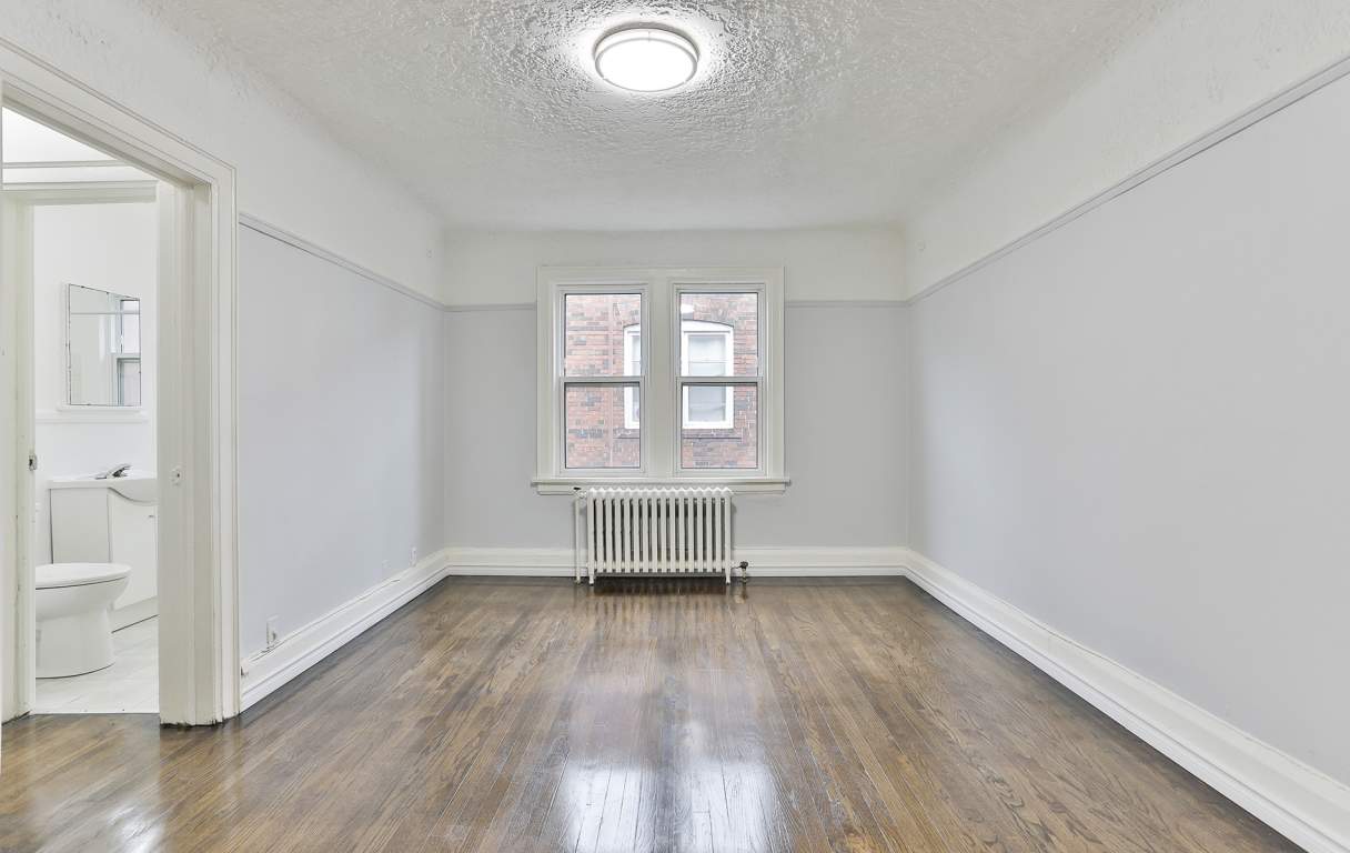 Exclusive rentals in Bathurst and St Clair Greenwin