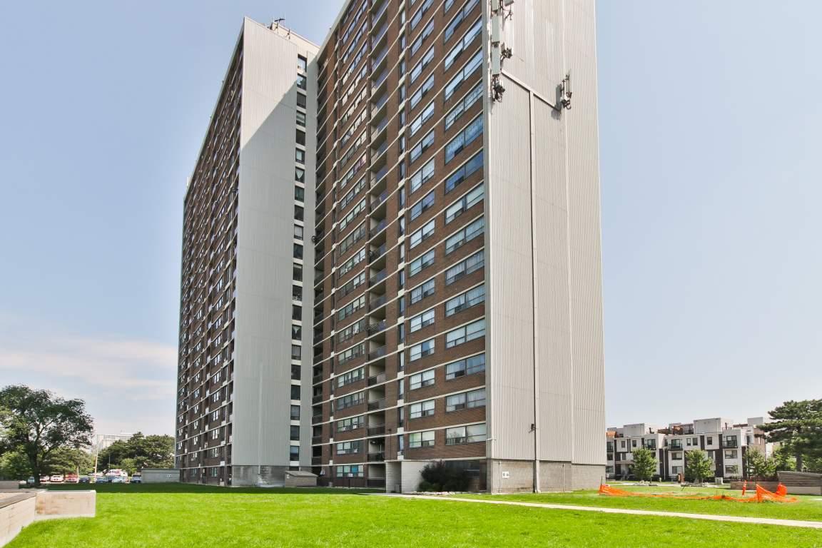 Apartments for rent Valley Woods & York Mills Rd. Greenwin