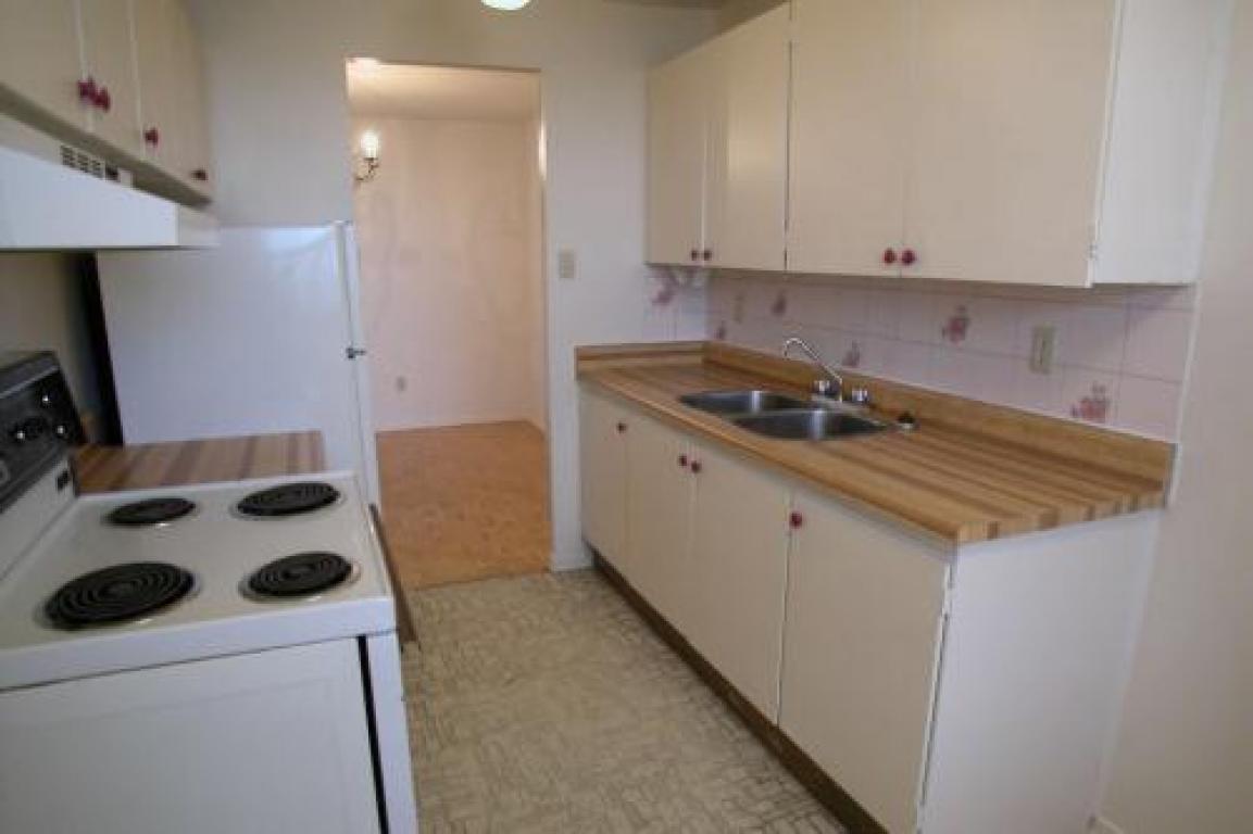 Apartments for rent at Kensington & Bramalea Rd. Greenwin