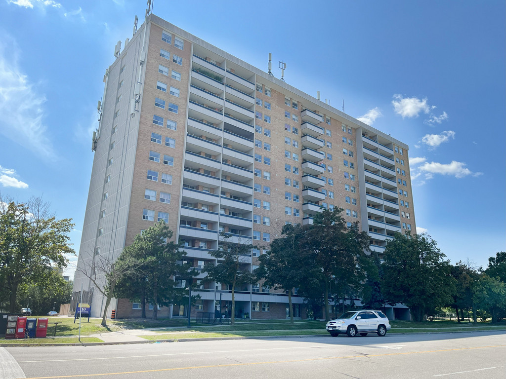 Apartments for rent at Kensington & Bramalea Rd. Greenwin