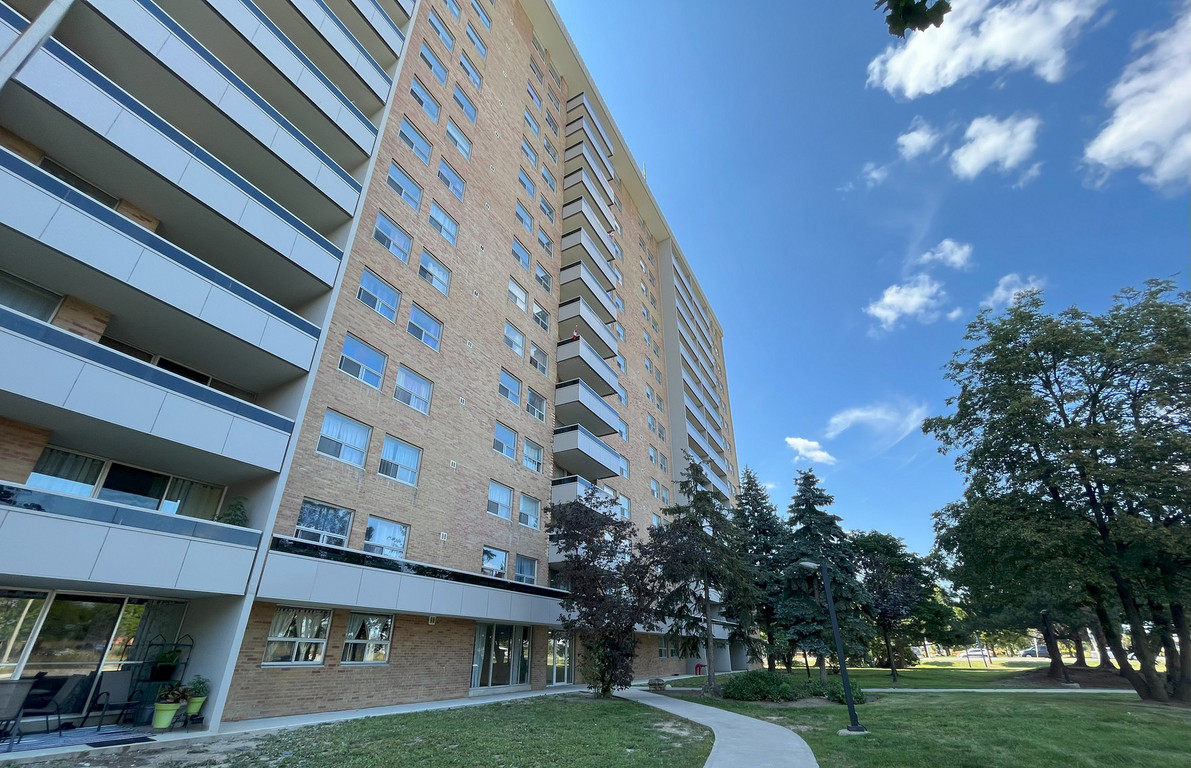 Apartments for rent at Kensington & Bramalea Rd. Greenwin