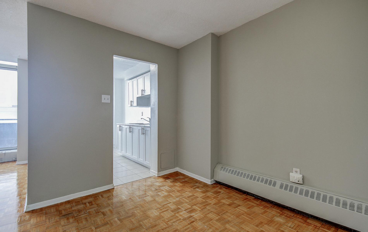 Brampton rental apartments Eastbourne & Balmoral Greenwin