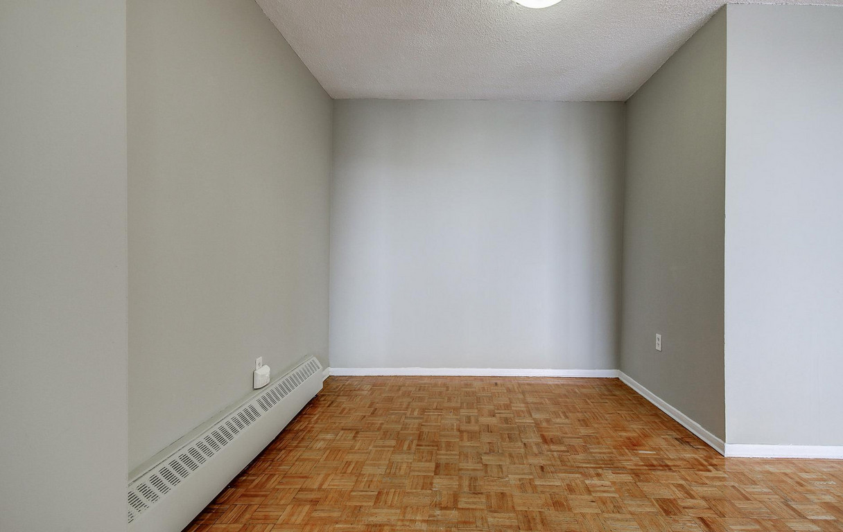 Brampton rental apartments Eastbourne & Balmoral Greenwin