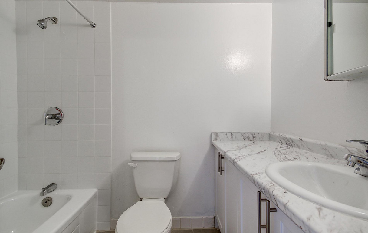 Brampton rental apartments Eastbourne & Balmoral Greenwin