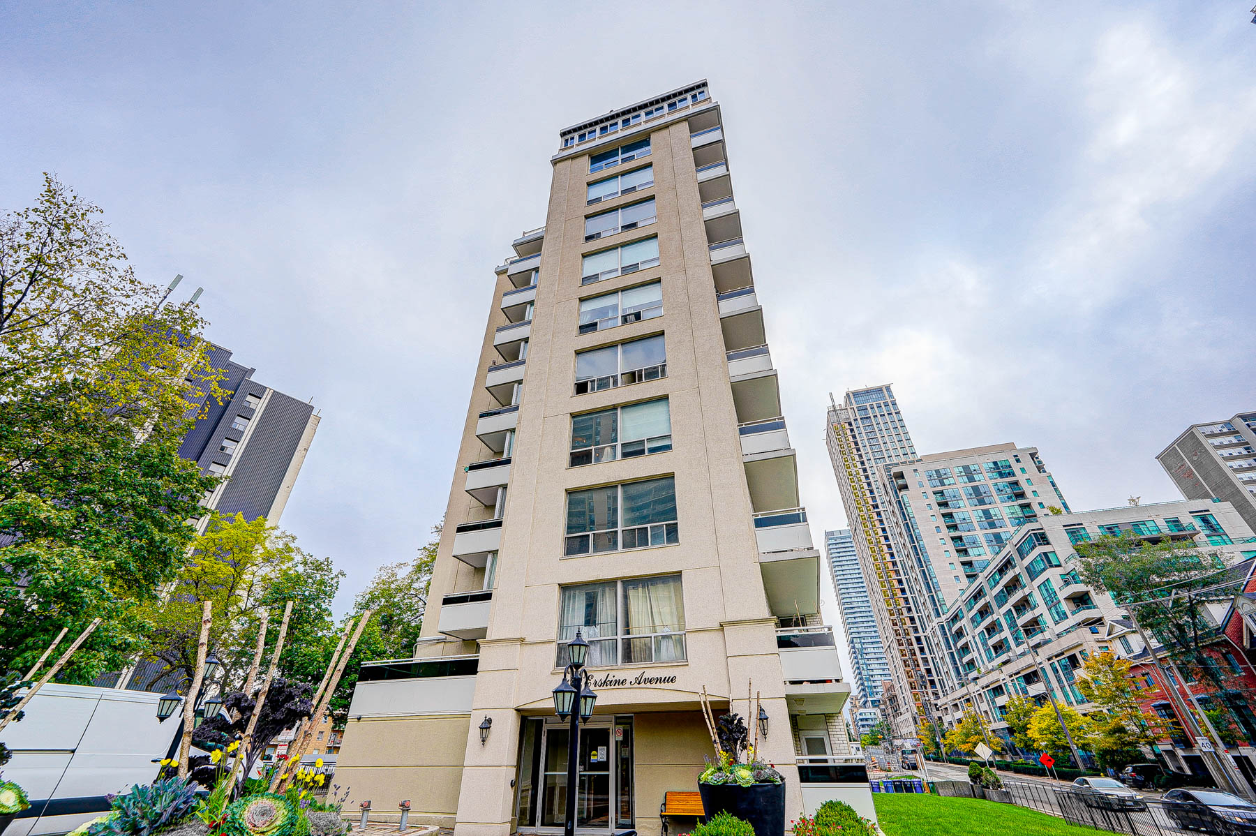 133 Erskine Ave., Toronto, ON M4P 1Y8 — photo 1