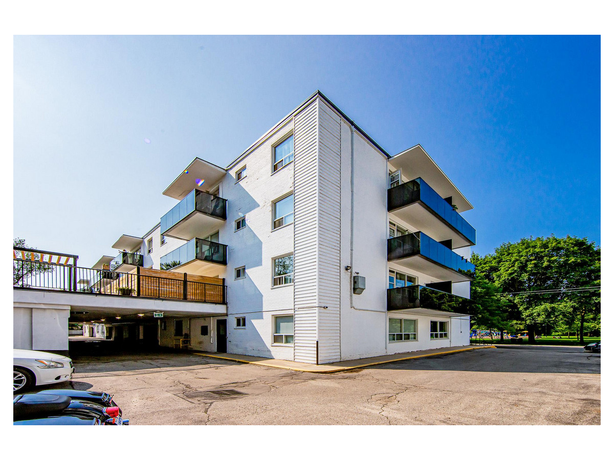 45 Forty Second Street, Etobicoke, ON M8W 3P4 — photo 1