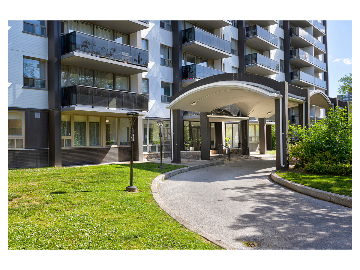 130 Gowan Ave, Toronto, ON M4K 2E3 — photo 1