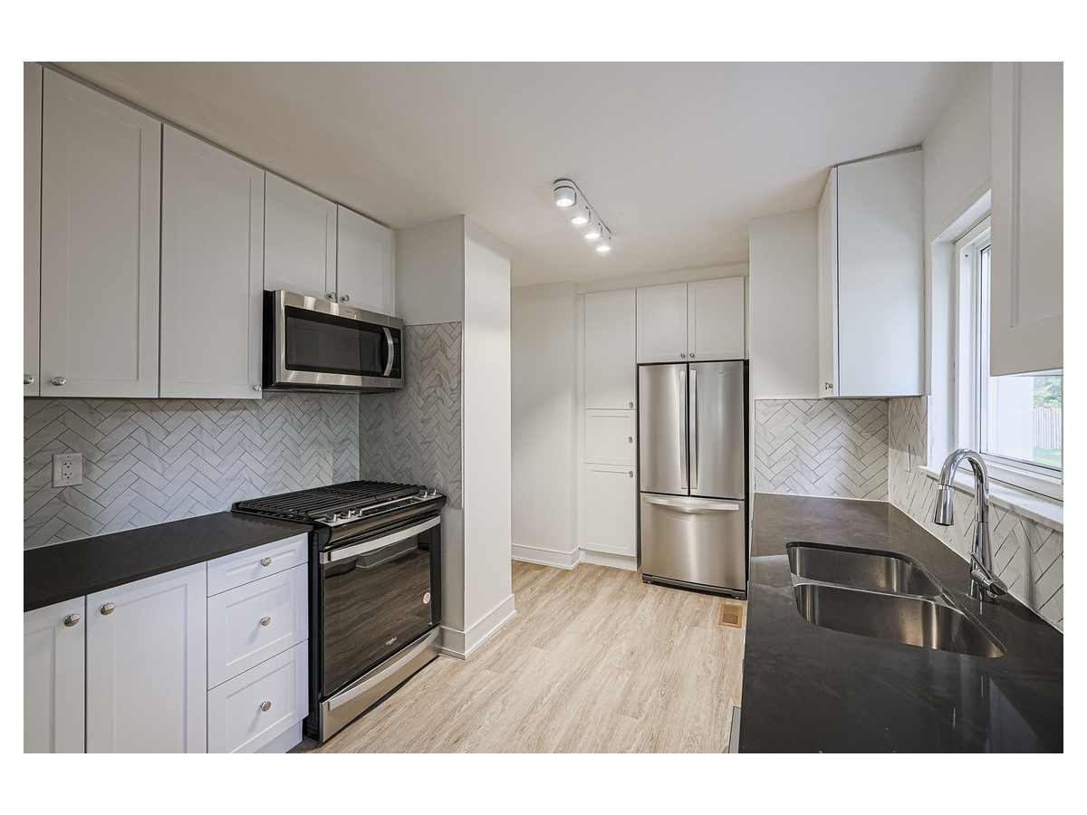 2029-2055 Victoria Park Avenue, Toronto, ON M1R 1V4 — photo 1