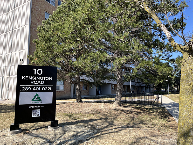10 Kensington Rd., Brampton, ON L6T 3V4 — photo 2