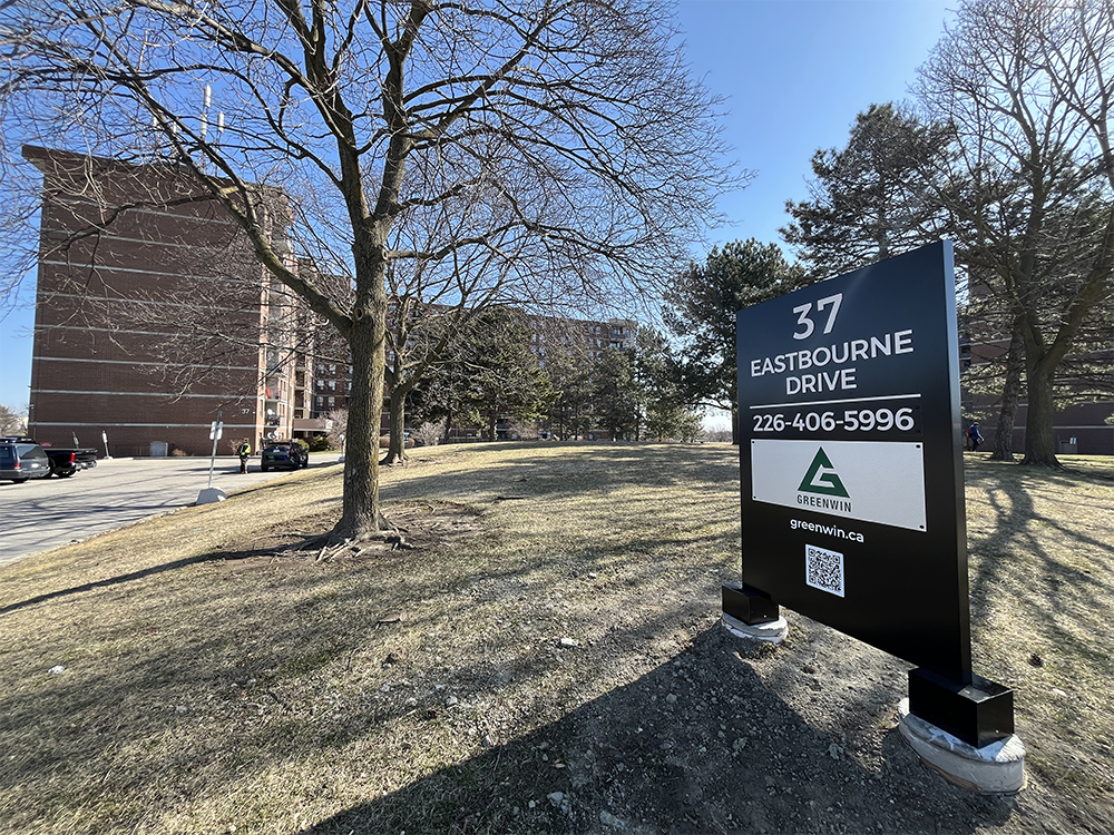 15 & 37 Eastbourne Dr., Brampton, ON L6T 3L9 — photo 3