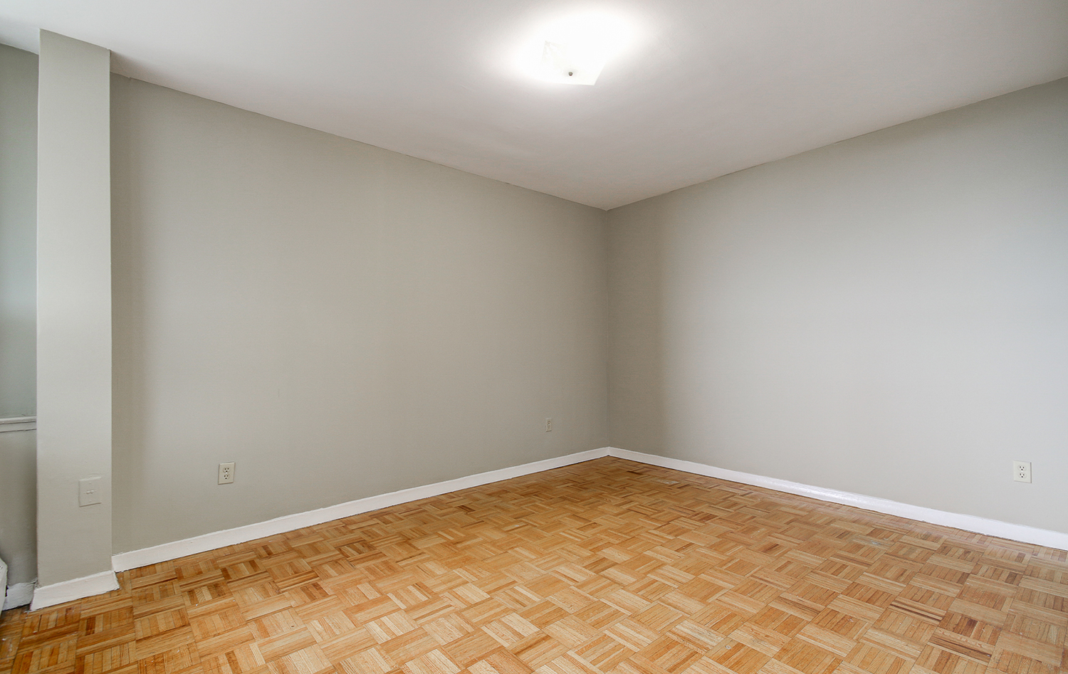 545 The West Mall, Etobicoke, ON M9C 1G6 — photo 3