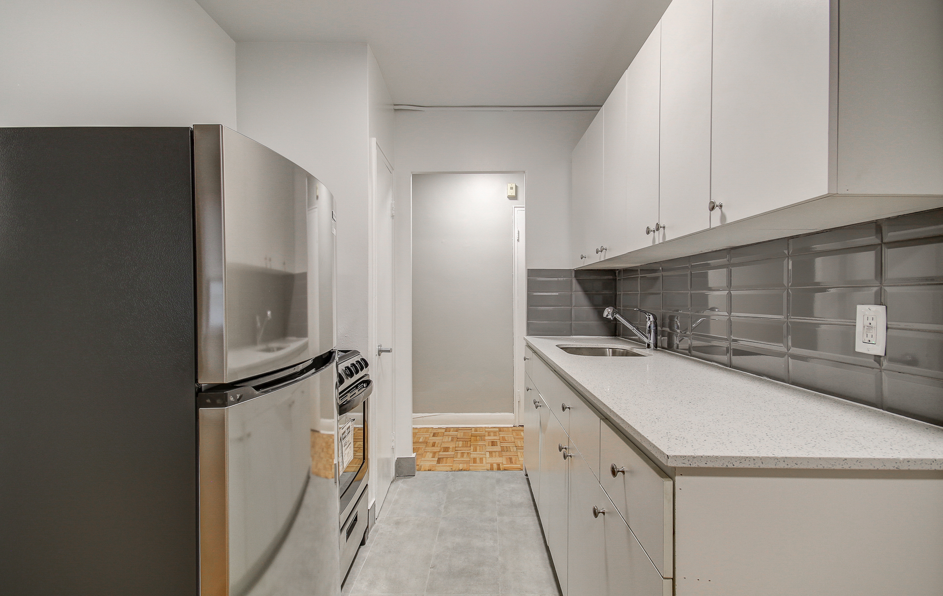 1639 Bloor St. W., Toronto, ON M6P 1A6 — photo 1