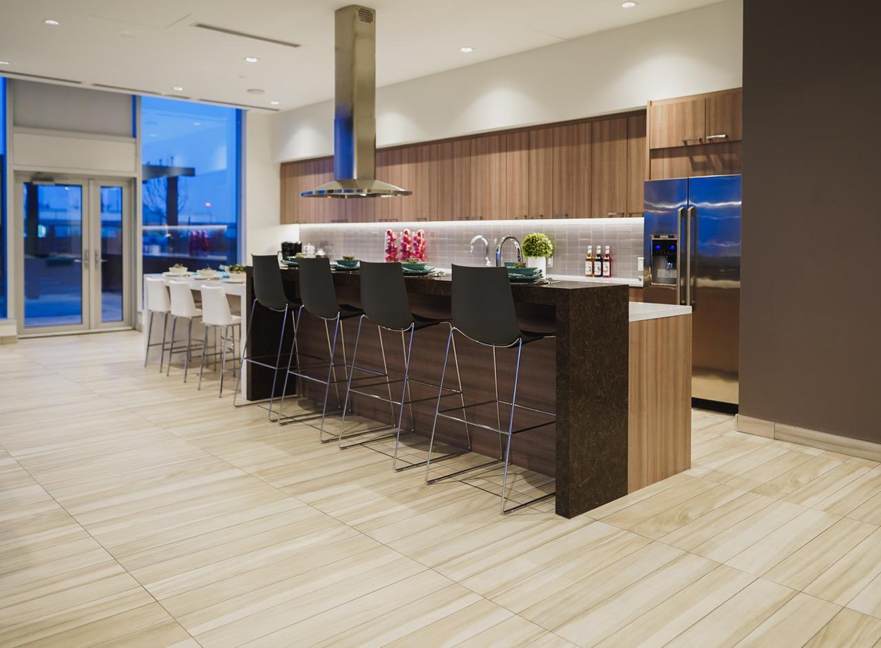 SKY Residences - Photo 28