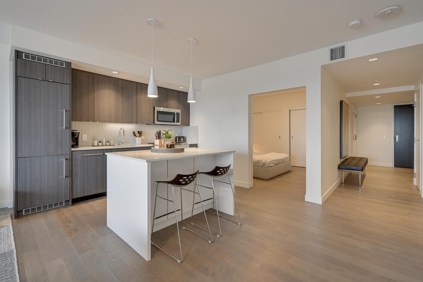 SKY Residences - Photo 20