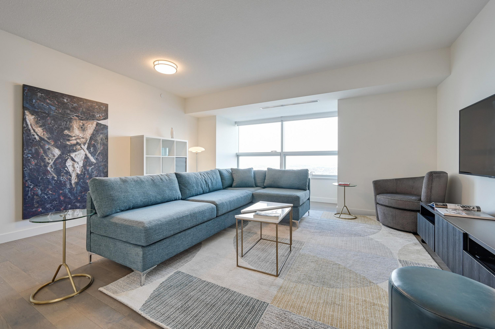 SKY Residences - Photo 21