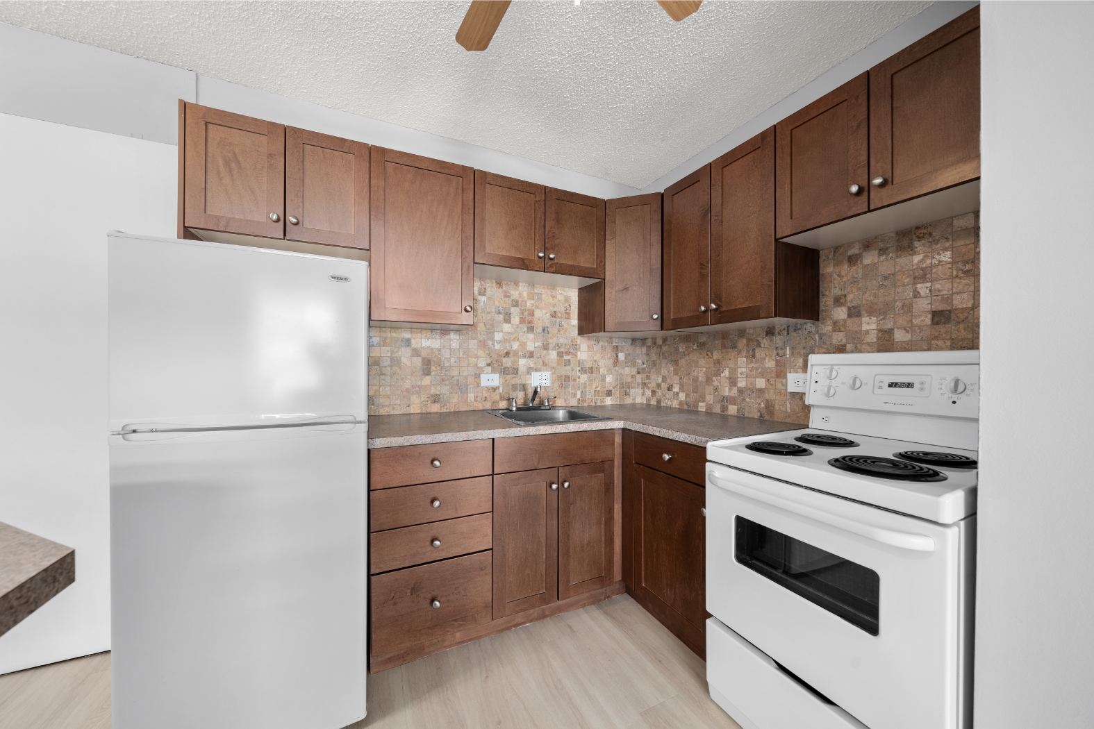River Heights - Photo 12