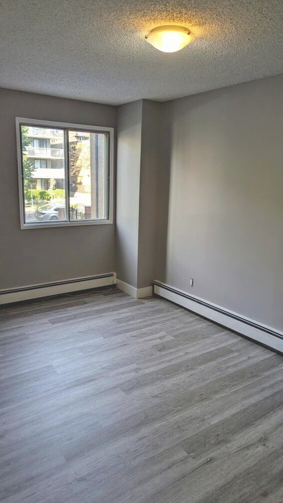 Panorama Court - Photo 6