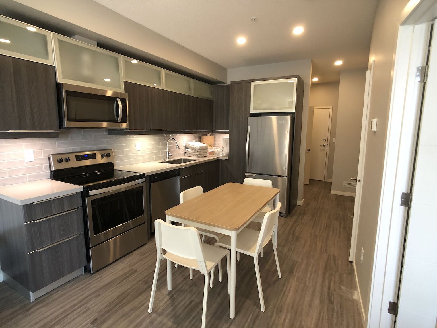 Lyfe Apartments - Photo 11