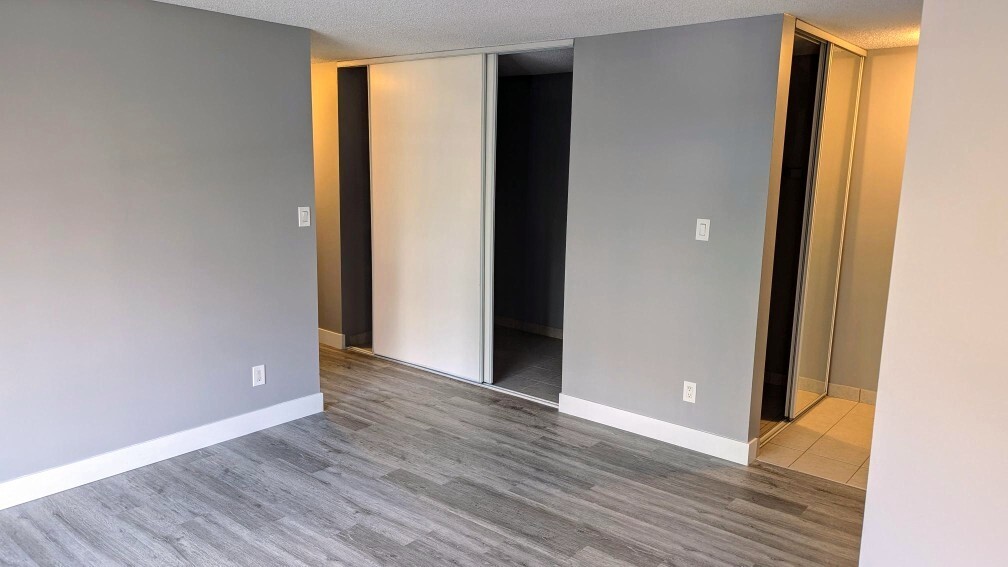 Panorama Court - Photo 5