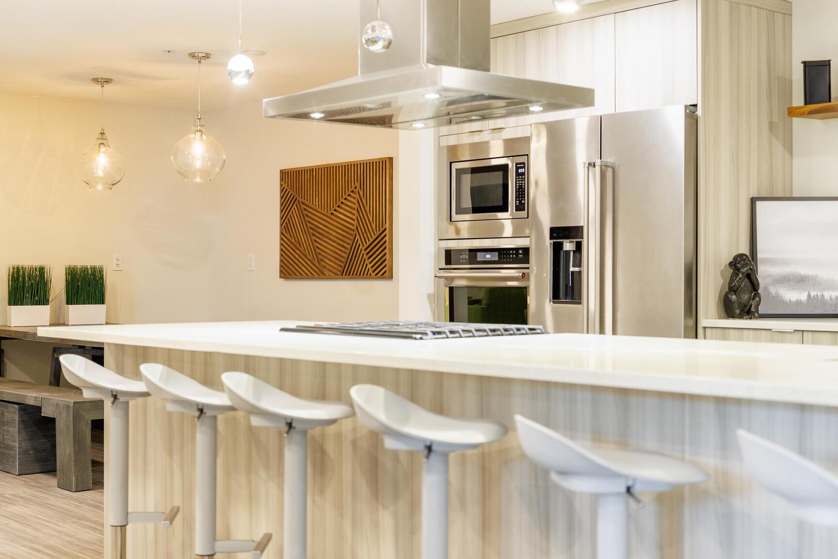 Lyfe Apartments - Photo 4