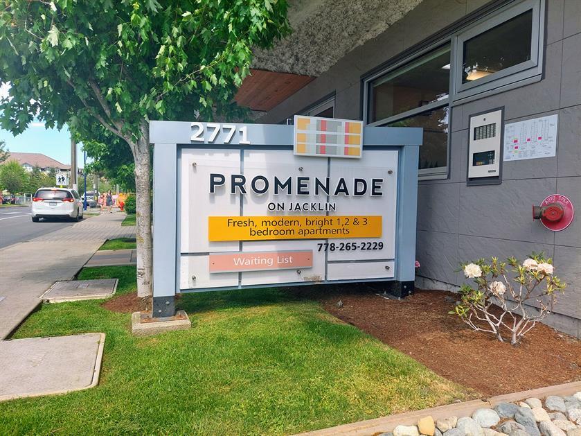 Promenade on Jacklin - Photo 4