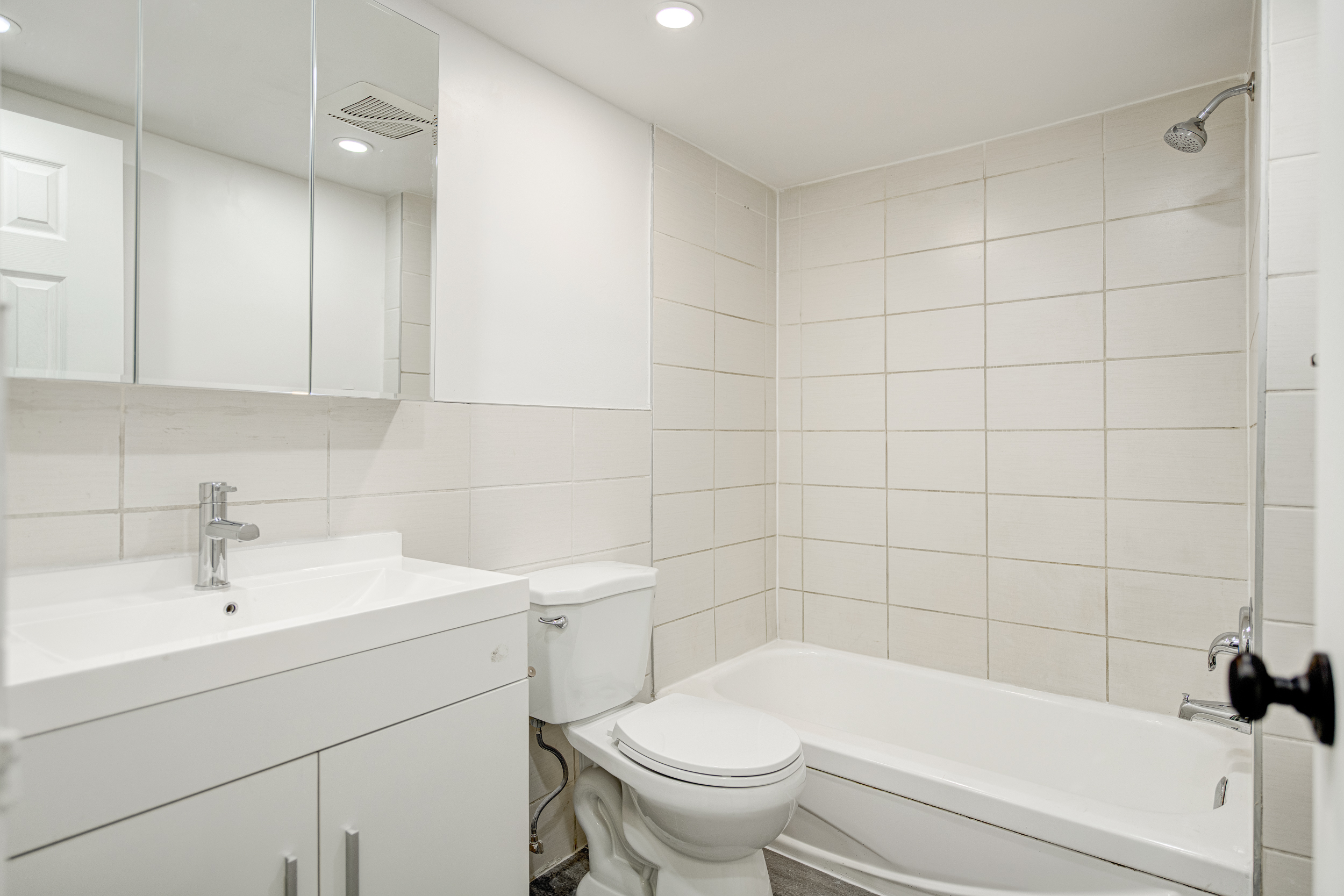 300 BOULEVARD CÔTE-VERTU — photo 3