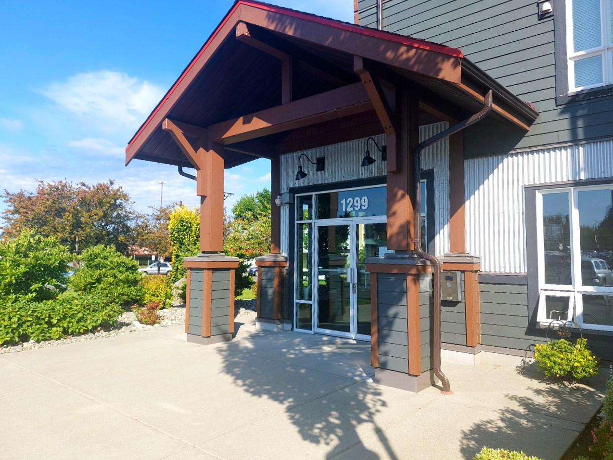 Tyee Apartments Groupe Denux