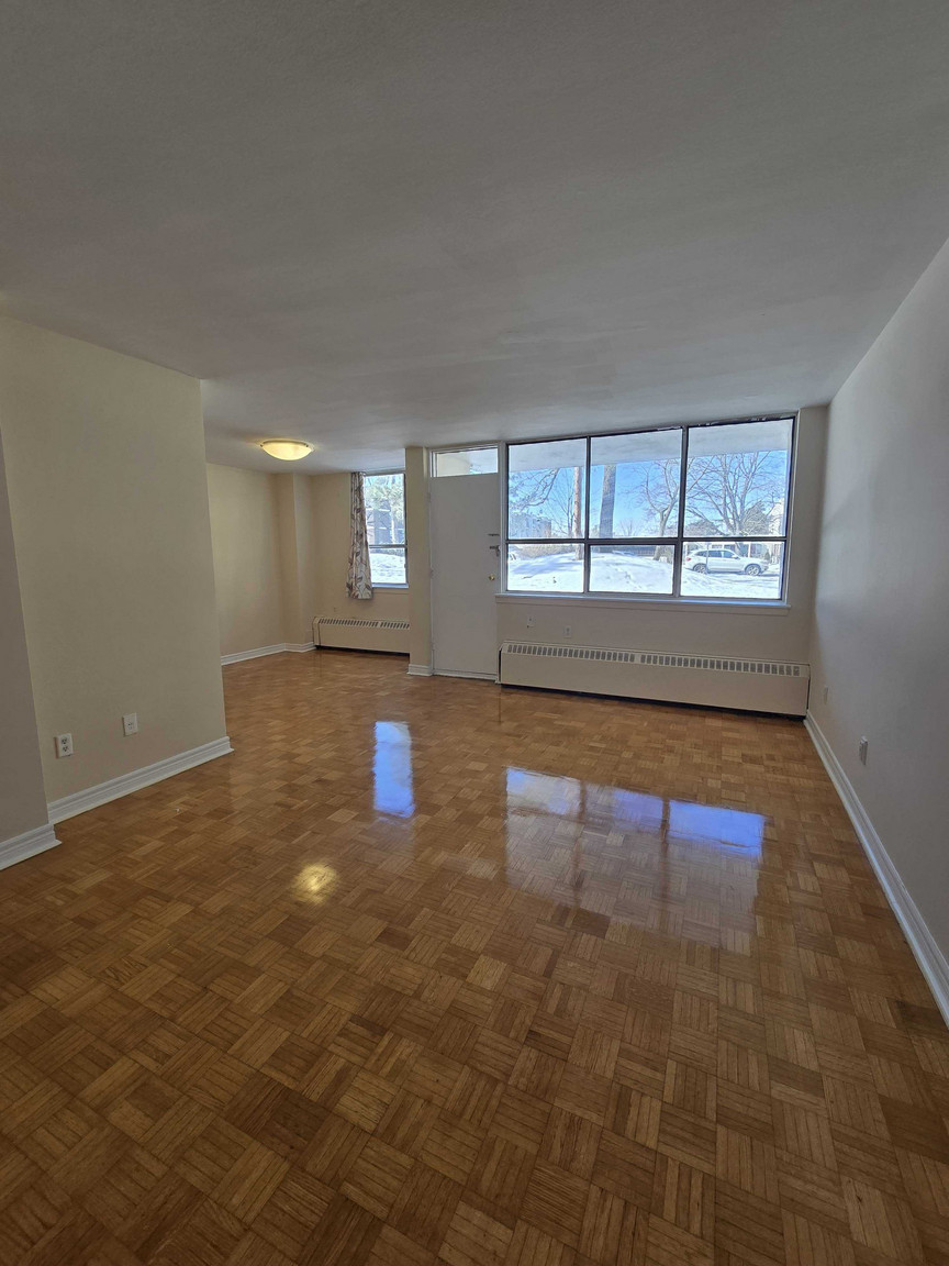 Heath Residences - Photo 11