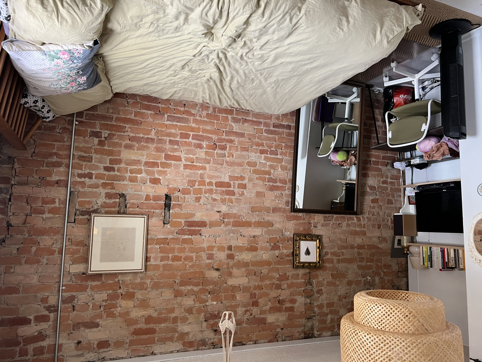Gladstone Suites - Photo 152