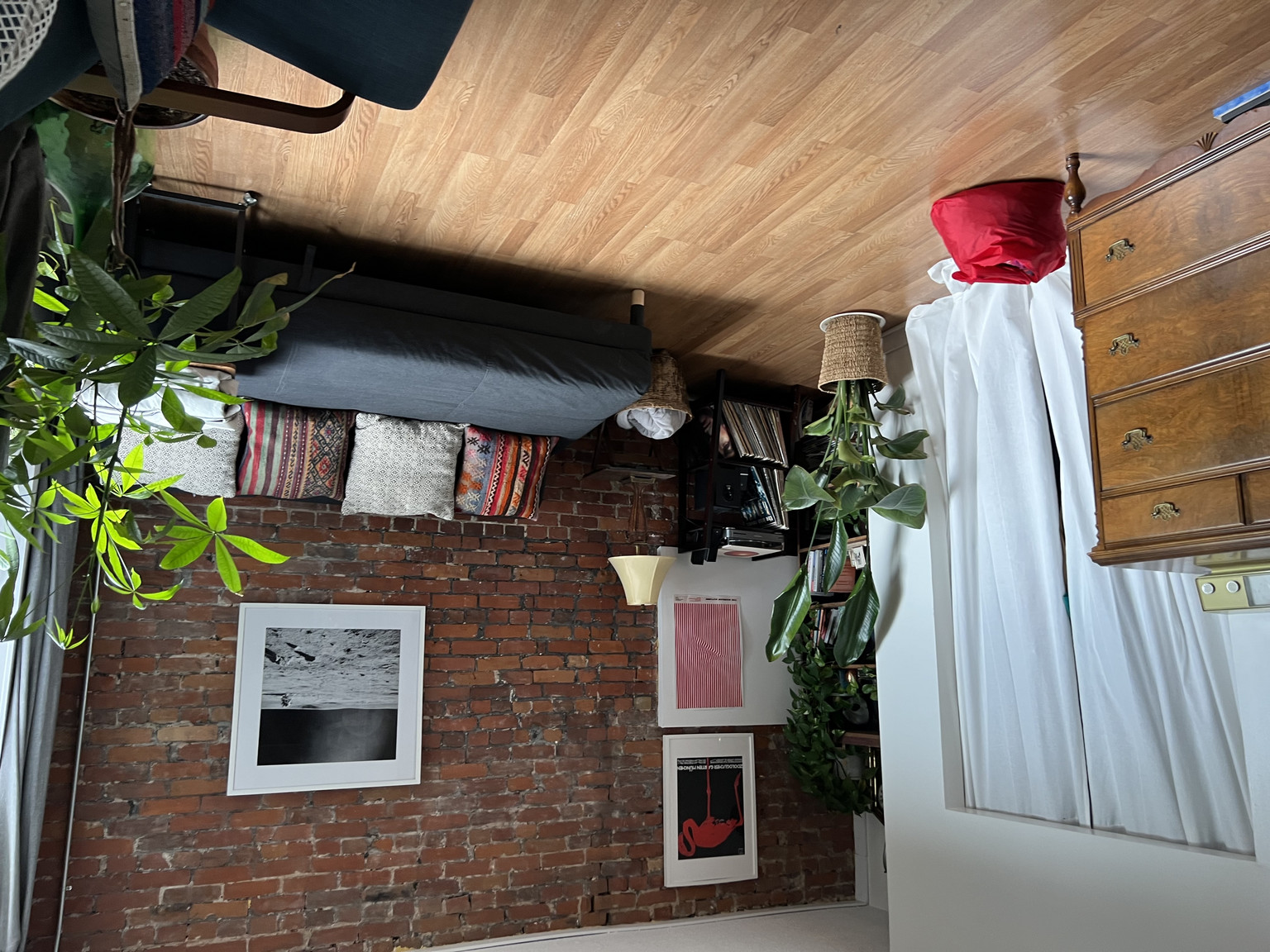 Gladstone Suites - Photo 209