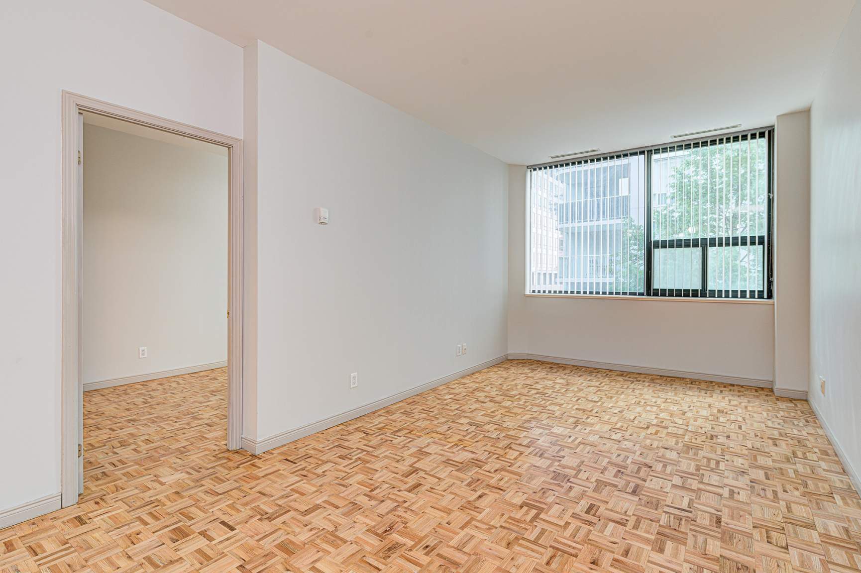 Holly Square Apartments - Photo 9