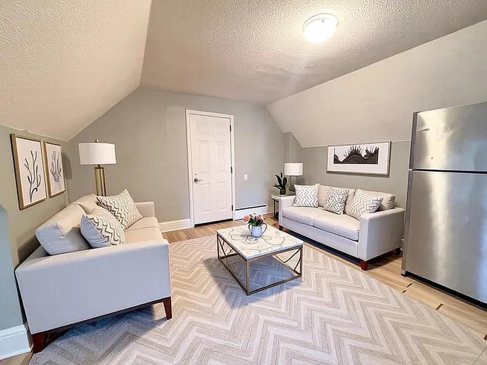 76 Sanford Ave South Unit 4