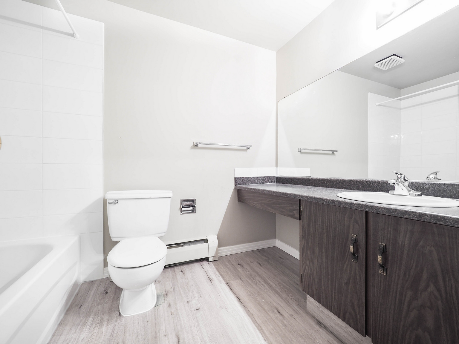 Richmond Arms Apartments - Photo 7