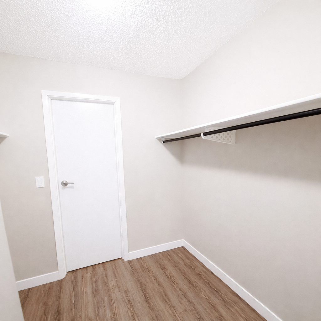 Parkview Village Apartments - Photo 7