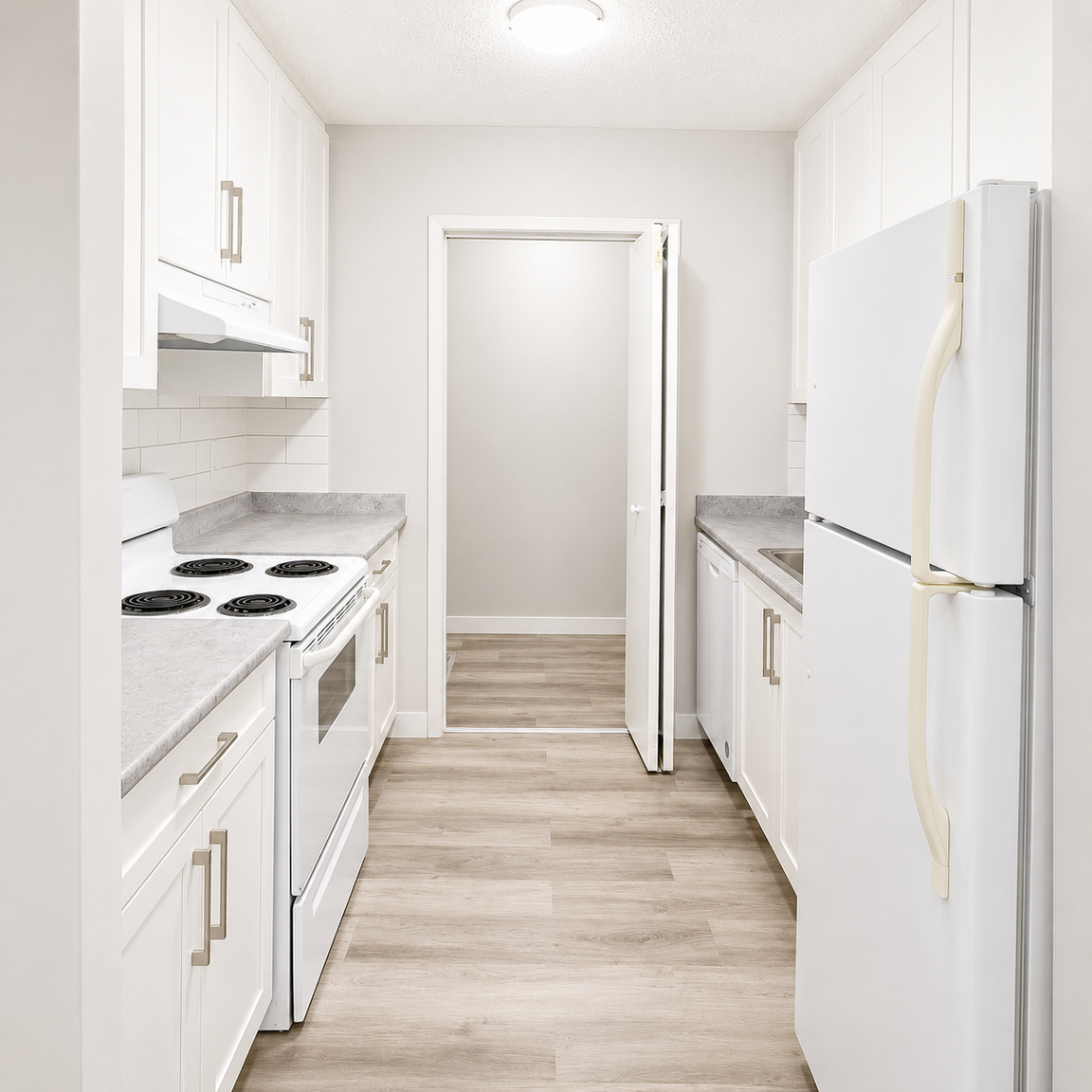 Ermineskin House - Photo 3